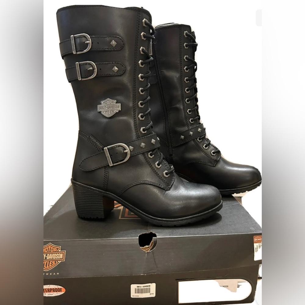 HARLEY DAVIDSON motorcycle riding boots, size 8.5- brand new in box, paid $225.